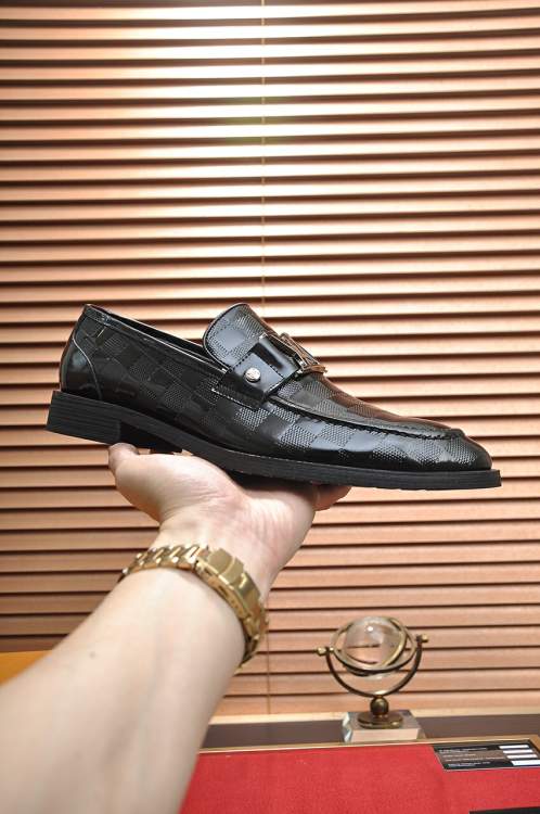 Picture of Louis Vuitton Shoes _SKULVsz38-45hnh121514008